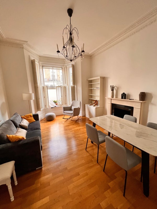 Flat Fawcett Street in Greater London