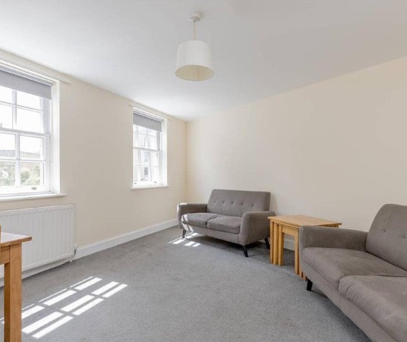 Room Windmill Close in City of Edinburgh
