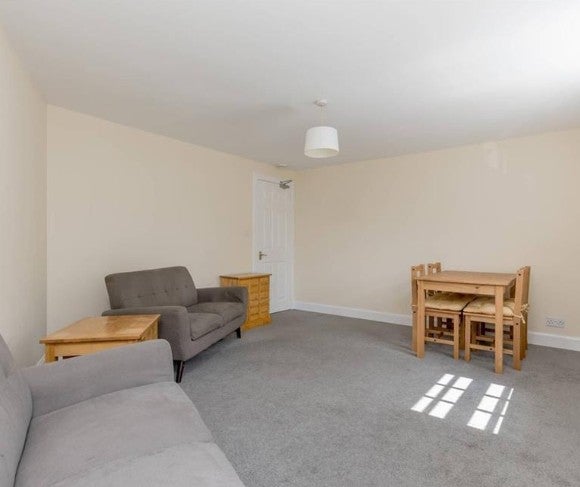 Room Windmill Close in City of Edinburgh