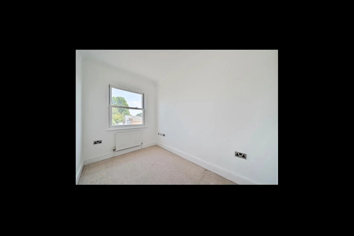 Flat Dudrich Mews in Greater London