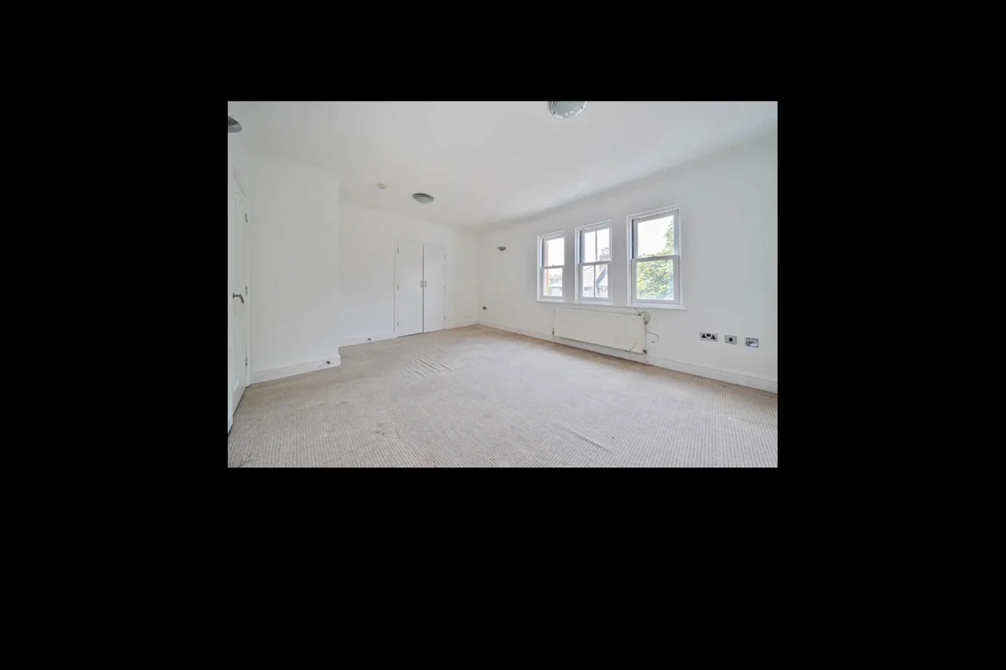 Flat Dudrich Mews in Greater London