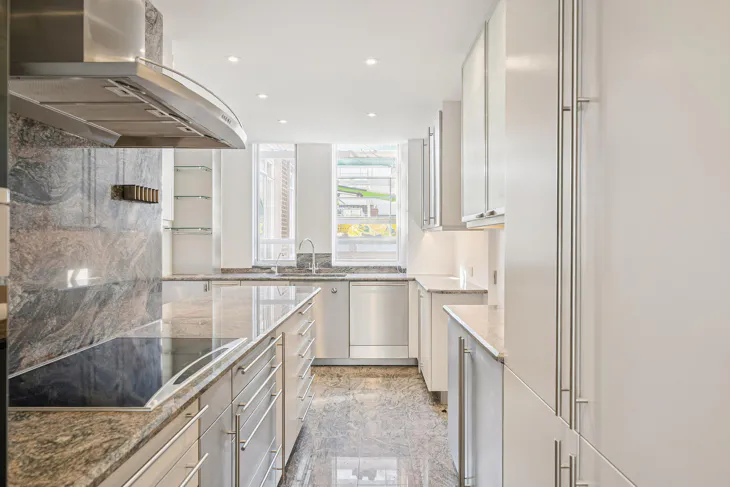 Flat Sloane Street in Greater London