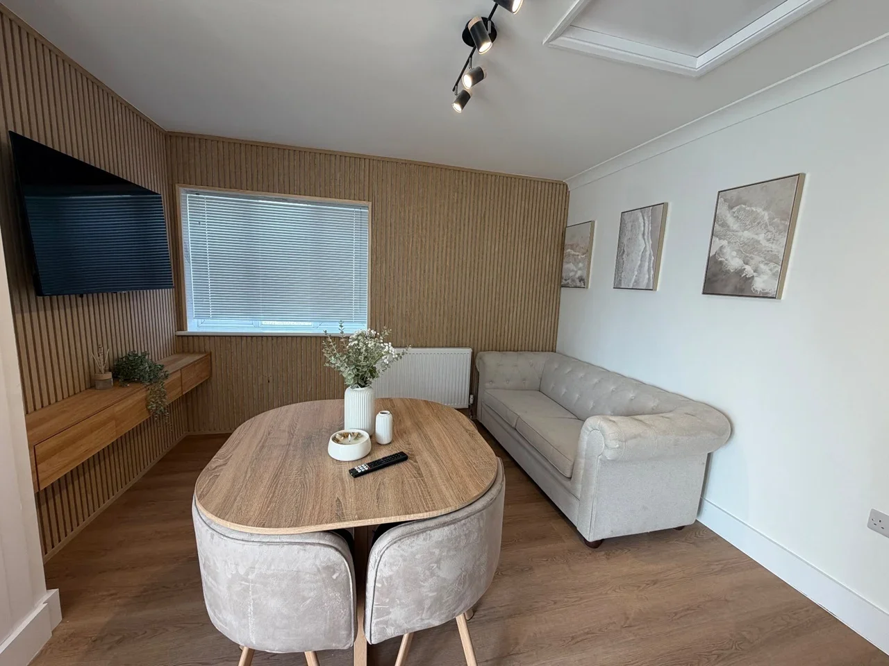 House Abbs Cross Lane in Greater London