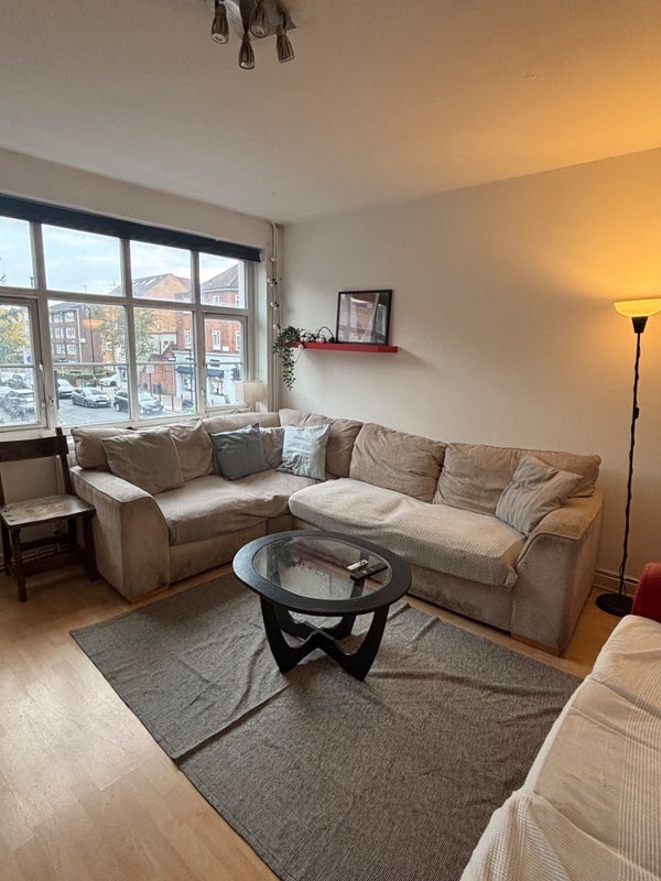 Room Stroud Green Road in Greater London