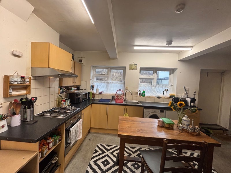 Room Stroud Green Road in Greater London