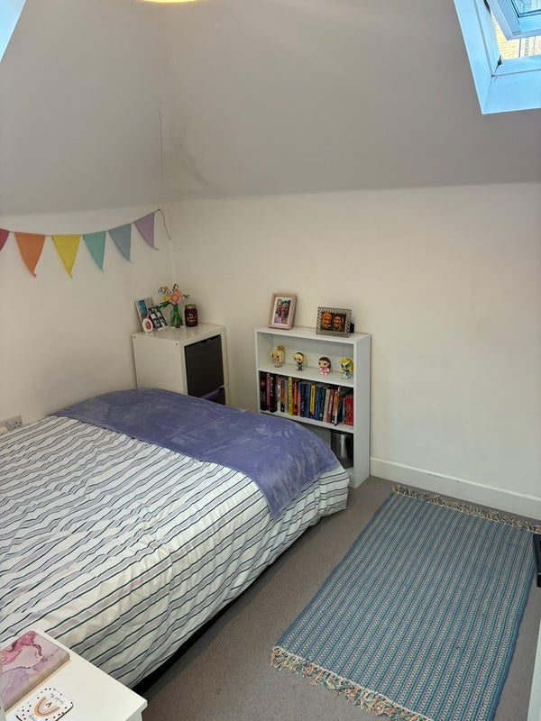 Room Beaufoy Road in Greater London