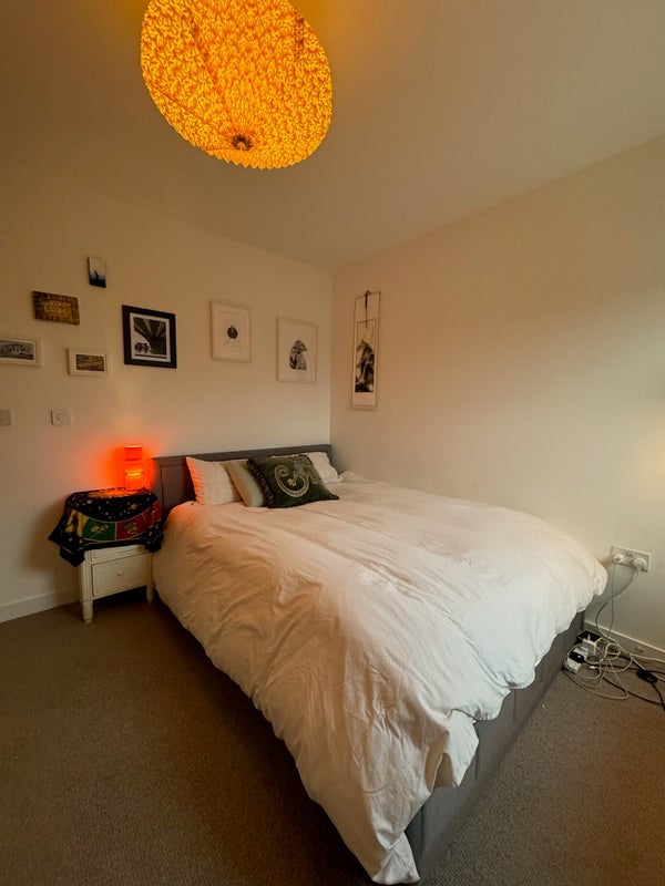 Room St Paul's Way in Greater London