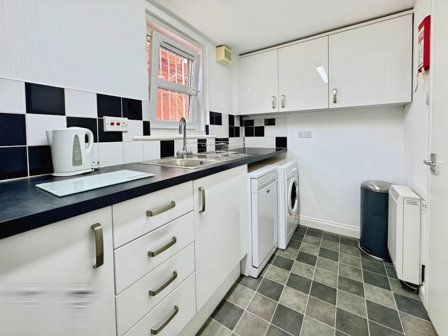 Flat Shire Oak Road in Leeds