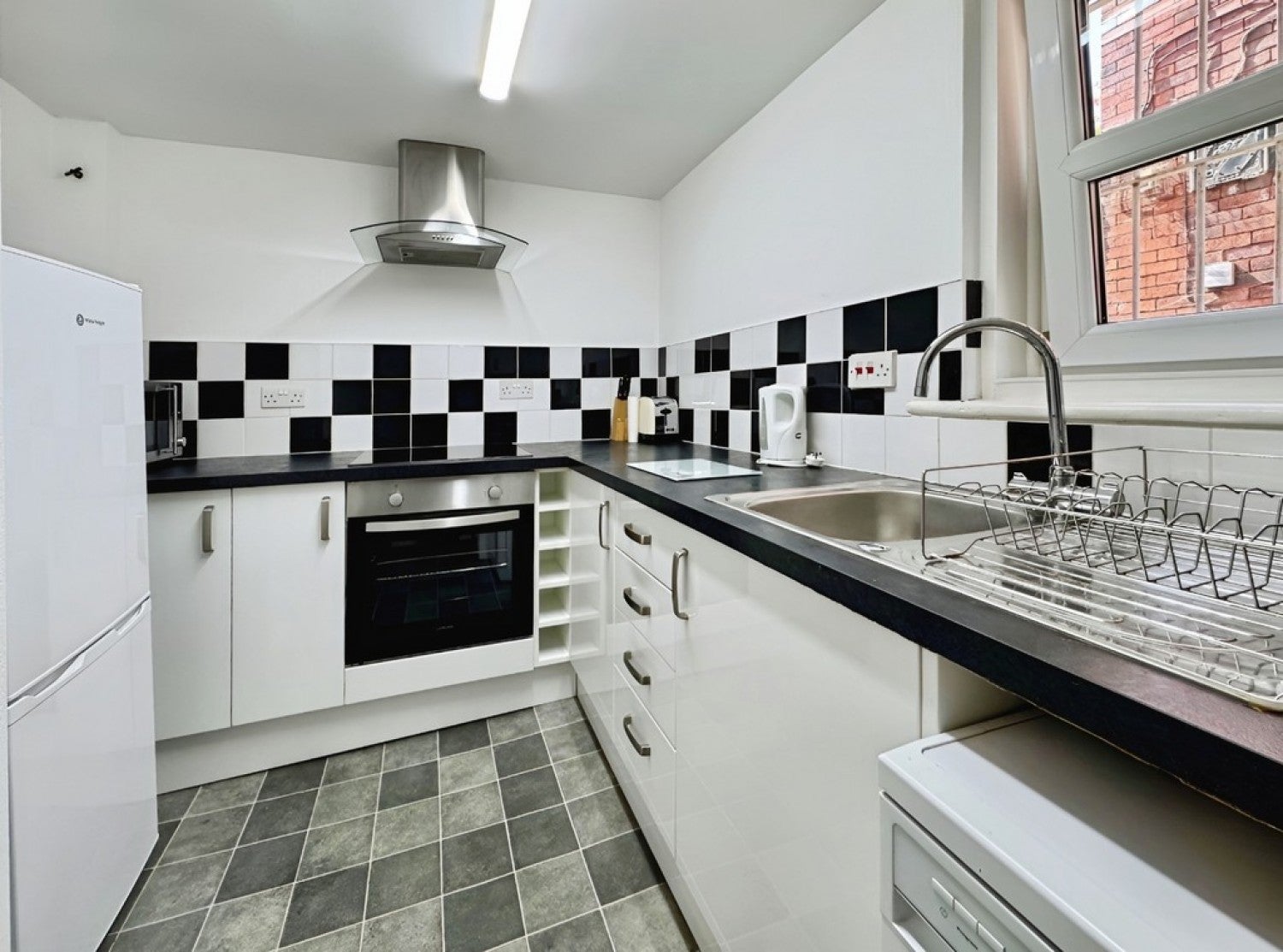 Flat Shire Oak Road in Leeds