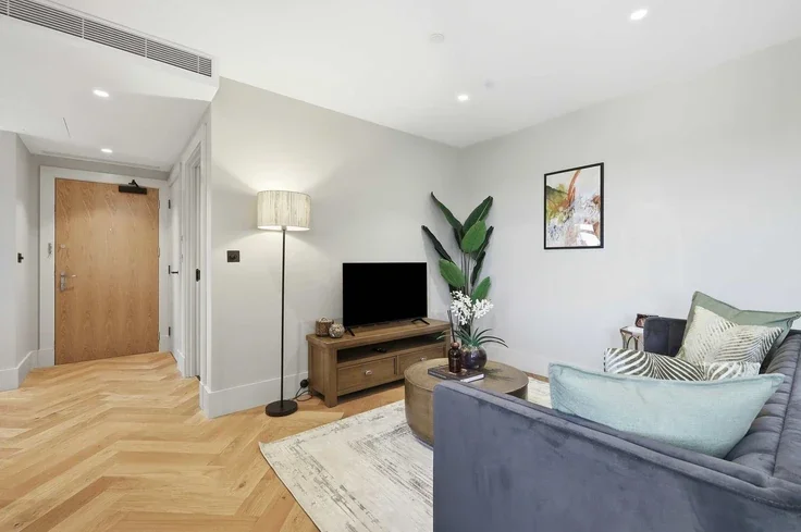 Flat Cheyne Walk in Greater London