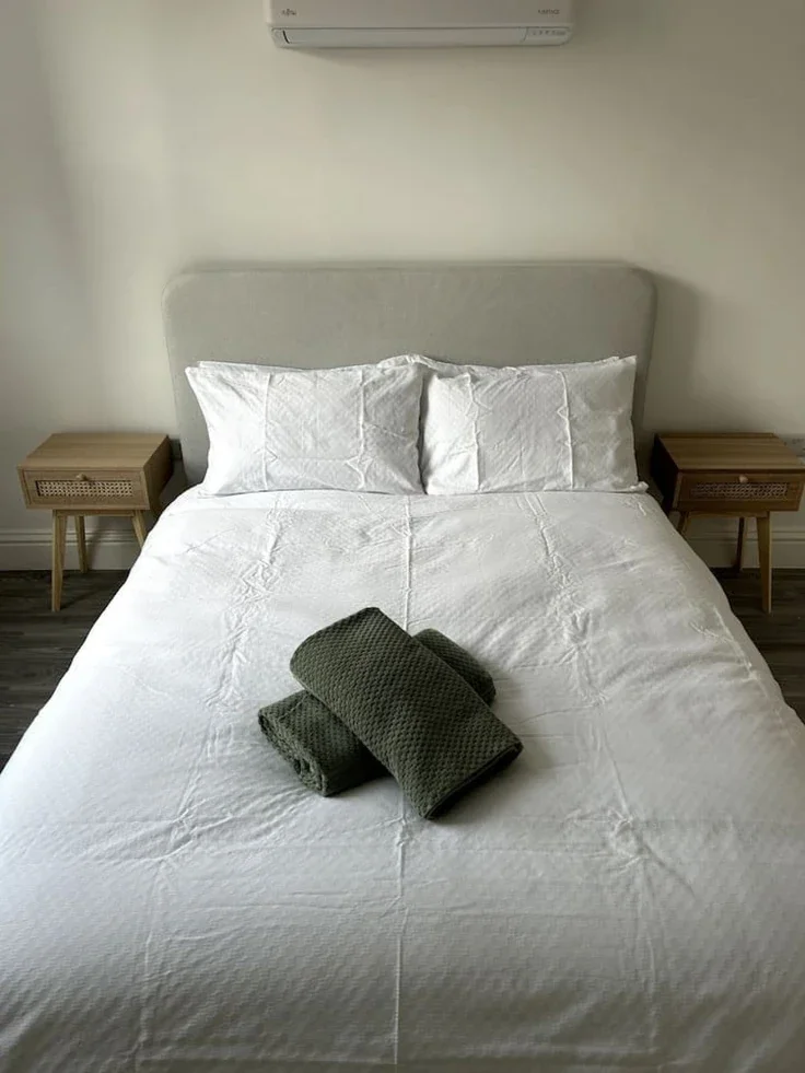 Flat Kensington Church Court in Greater London