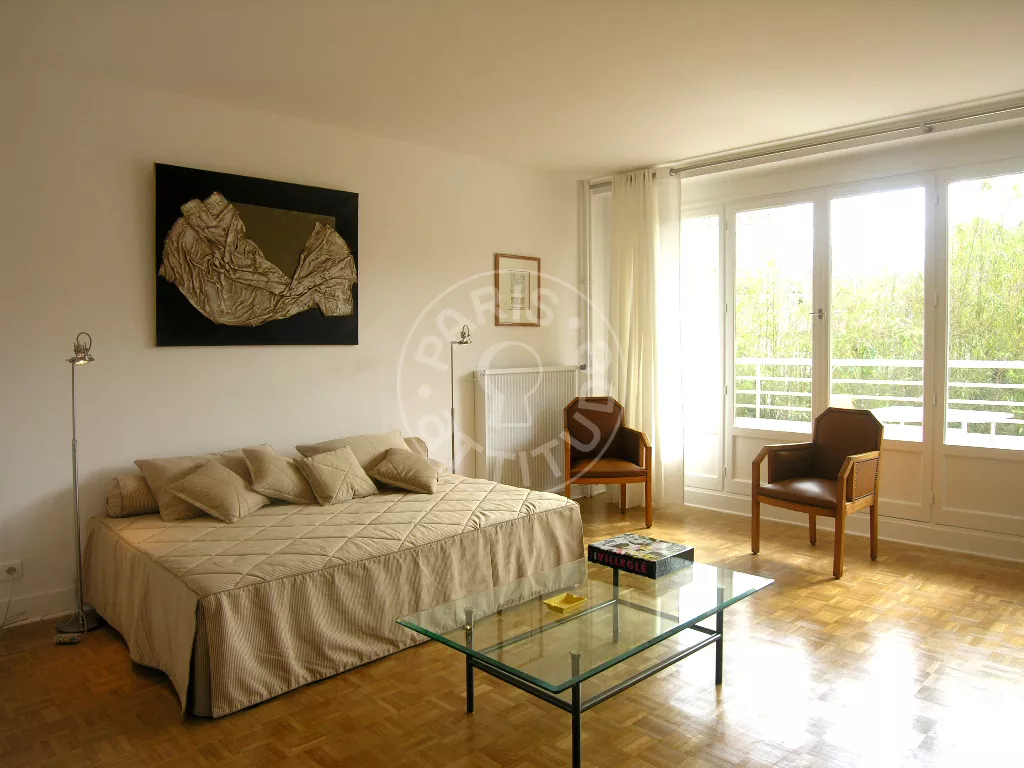 Appartement Rue Jules César à Paris
