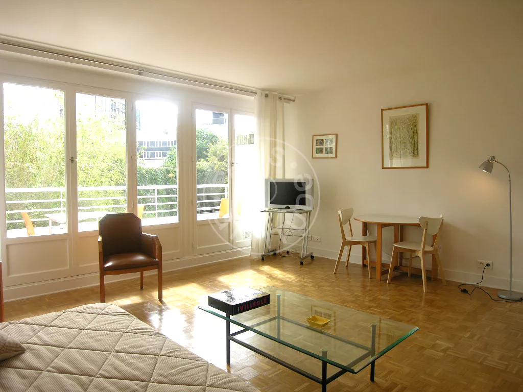 Appartement Rue Jules César à Paris