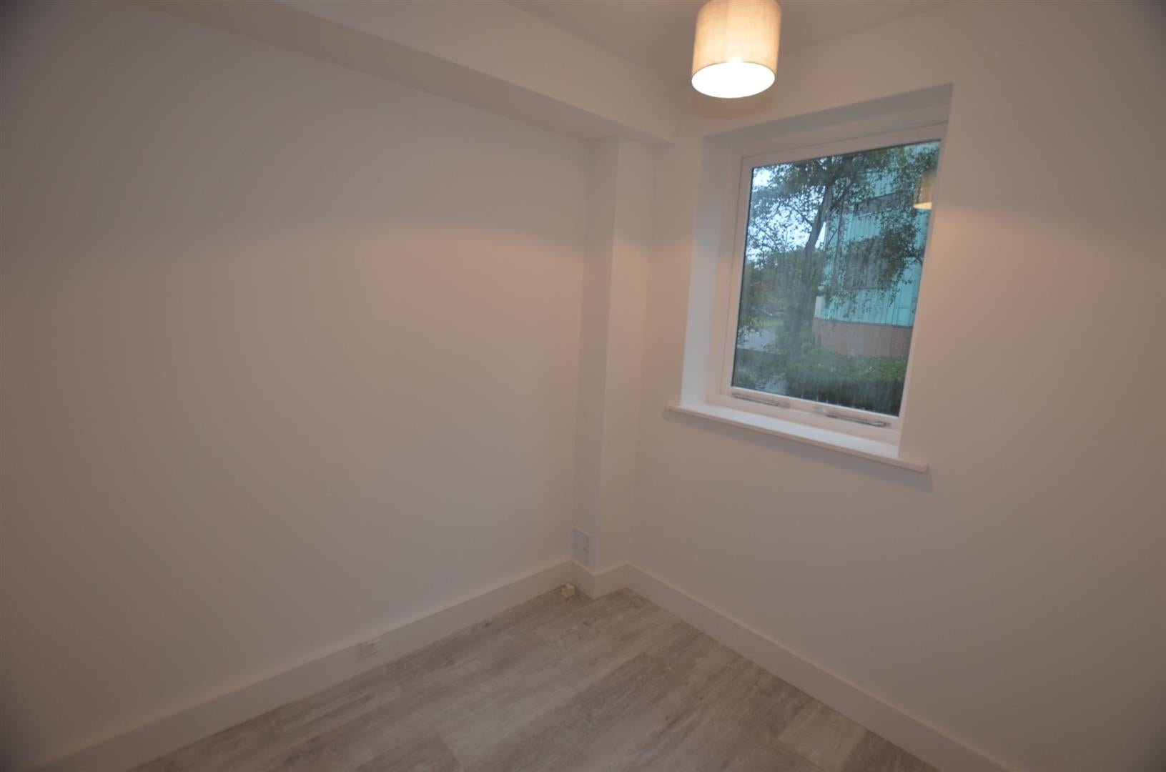 Flat Saint Mary's Court in Derby
