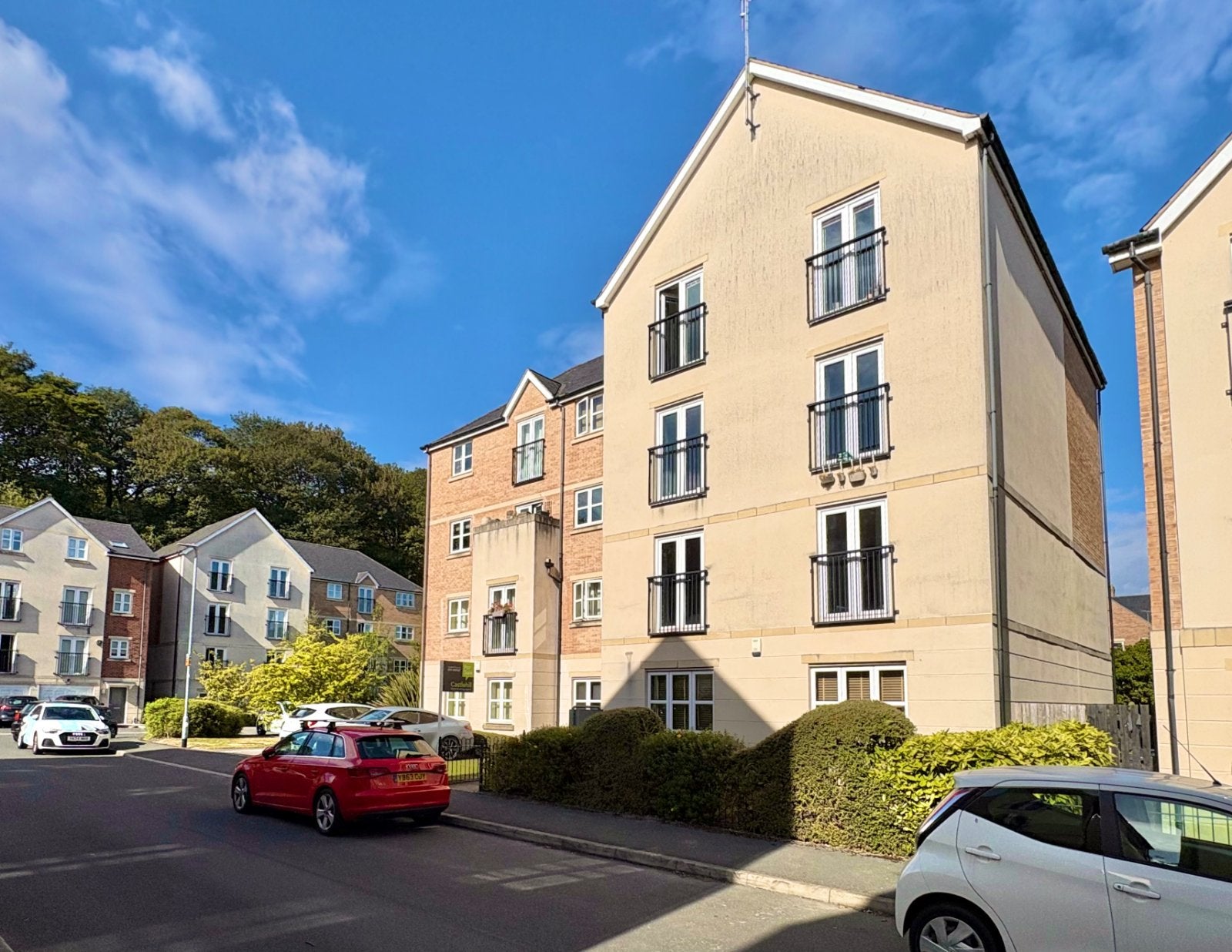 Flat Montgomery Avenue in Leeds