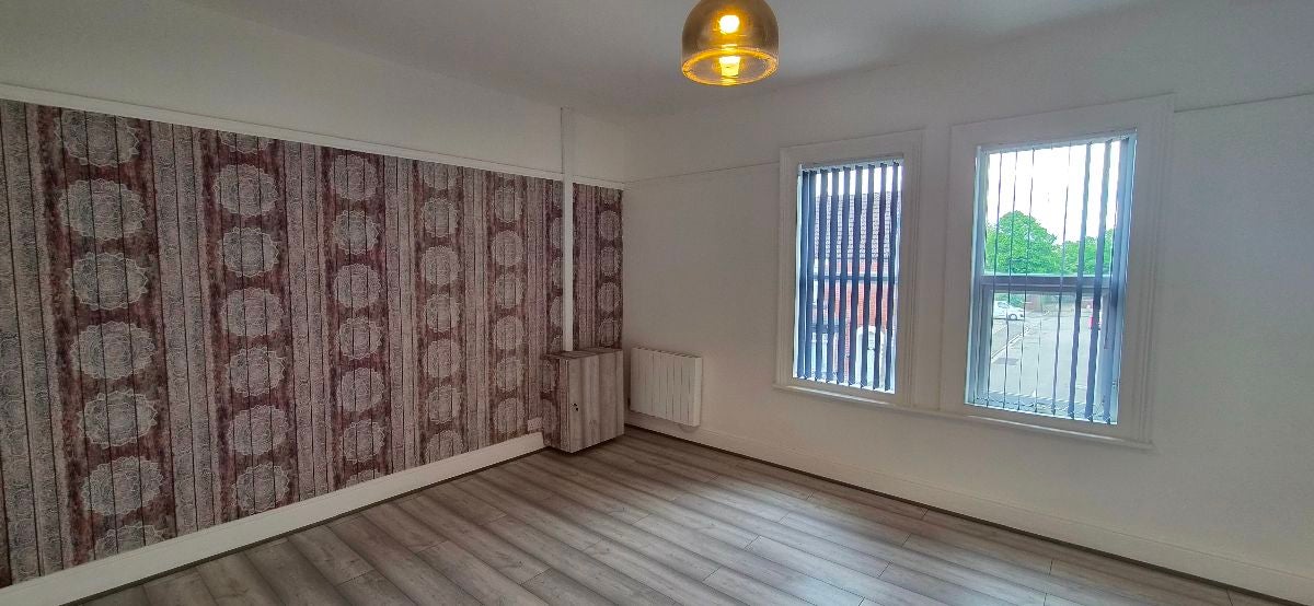 Flat Gladstone Road in Doncaster