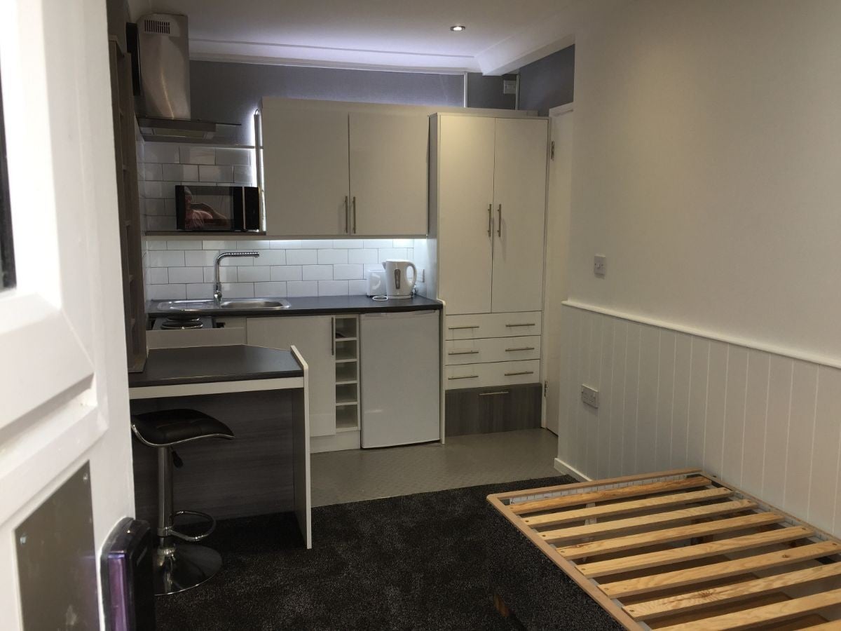 Room Brancker Road in Greater London
