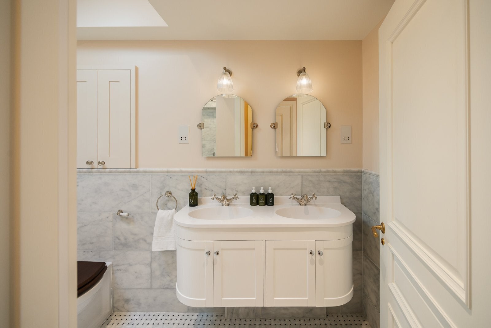 House Queensberry Mews West in Greater London