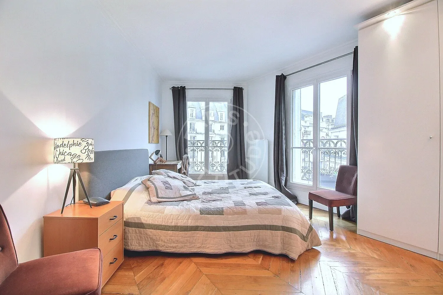 Flat Boulevard Gouvion-Saint-Cyr in Paris