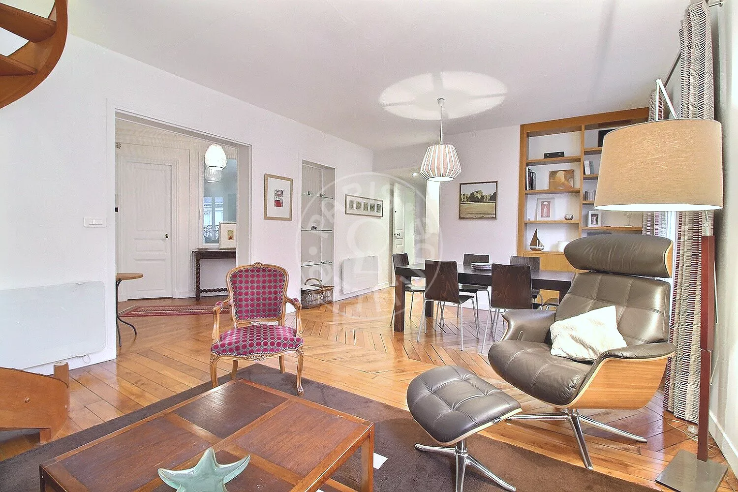 Flat Boulevard Gouvion-Saint-Cyr in Paris