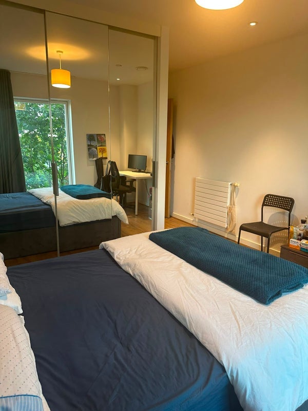 Room Aviary Close in Greater London