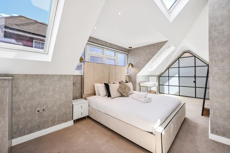 House The Ridgeway in Greater London