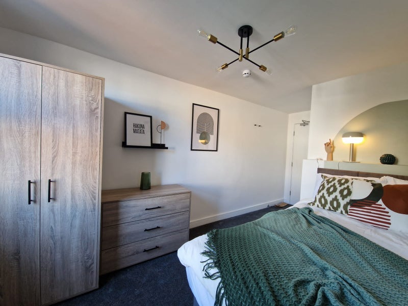 Room Windsor Street in Rugby