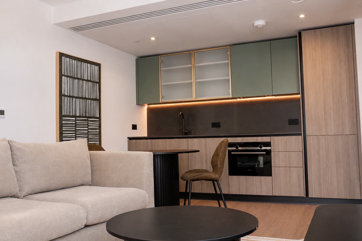 Flat Stephendale Road in Greater London
