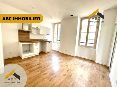 Flat Rue du Roussillon in Orange