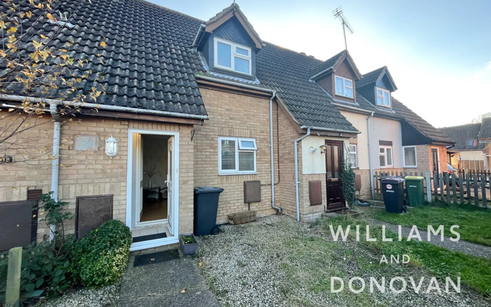 House Lascelles Gardens in Rochford
