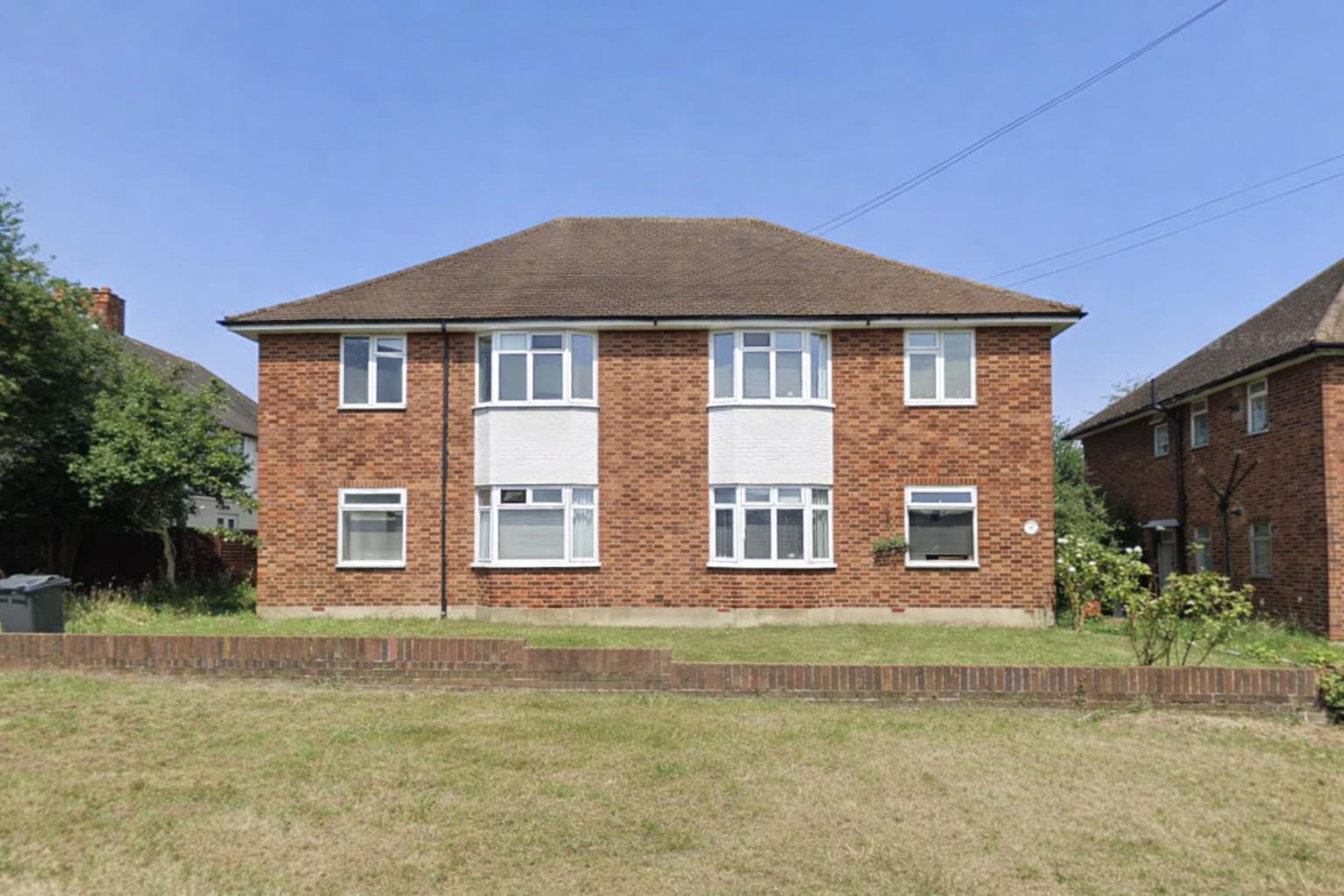 House Essex Avenue in Greater London