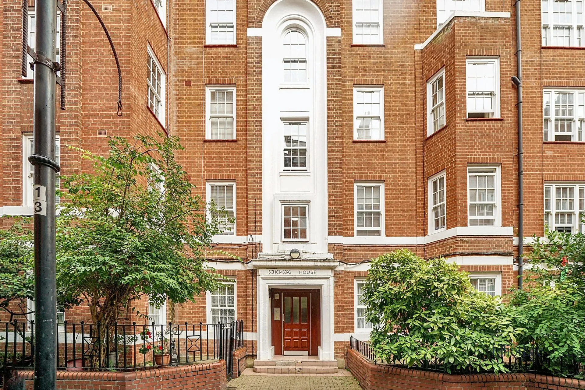 Flat Page Street in City of Westminster