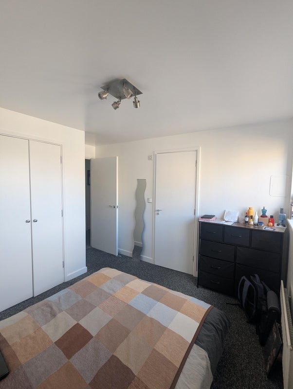 Room Southwold Road in Greater London