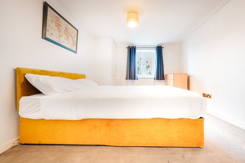 Room Boardwalk Place in Greater London