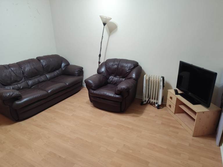 Flat Angora Drive in Salford