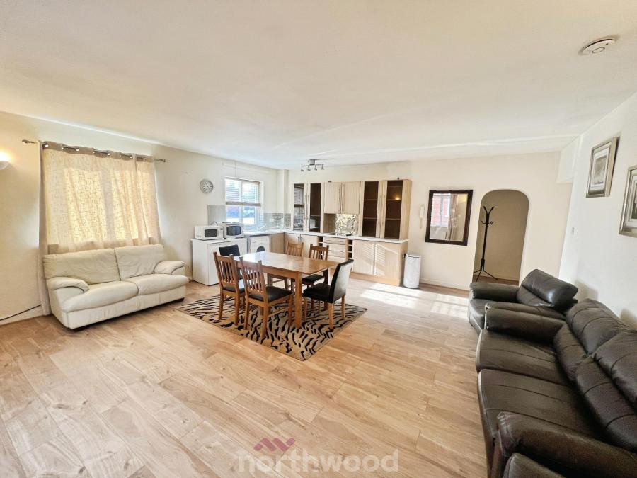Flat St Nicholas Road in Doncaster
