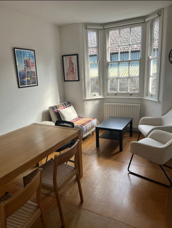 Room Haberdasher Street in Greater London