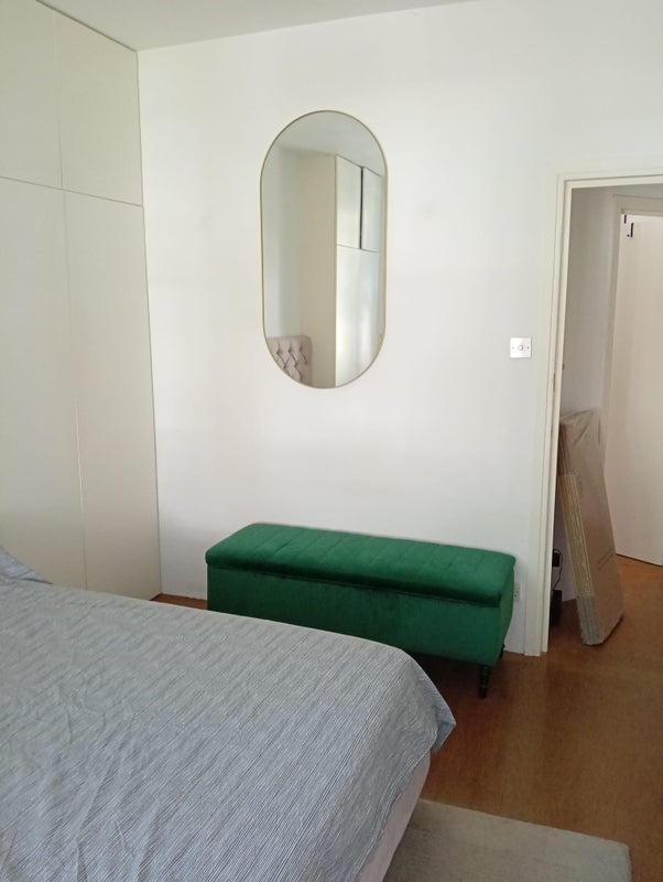 Room Haberdasher Street in Greater London