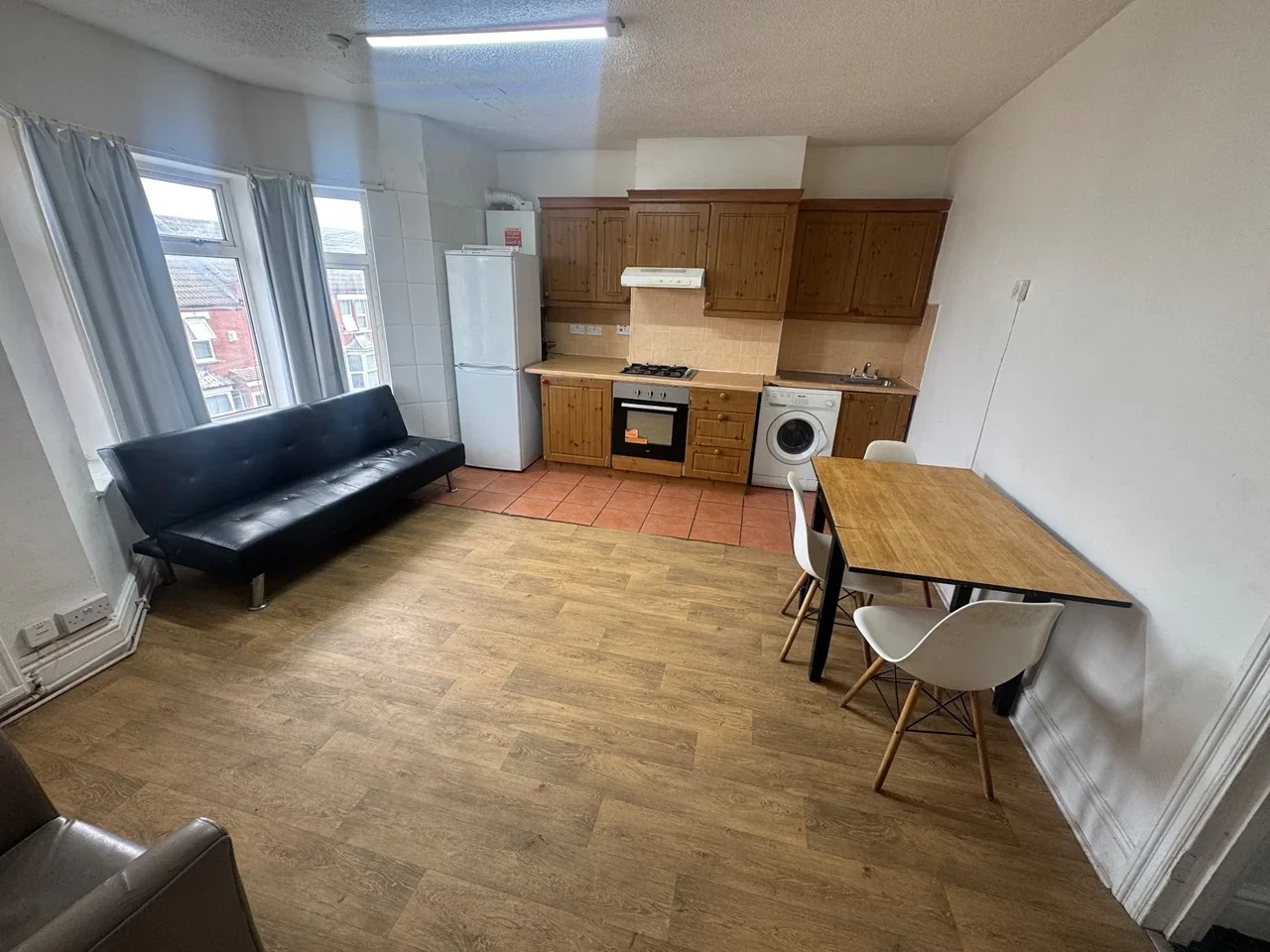House Russell Rise in Luton