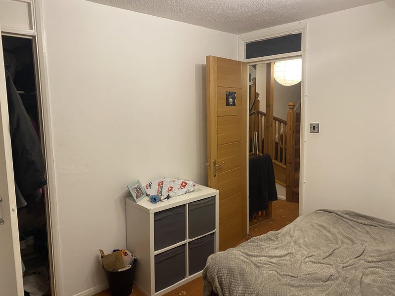 Room Aspen Close in Greater London