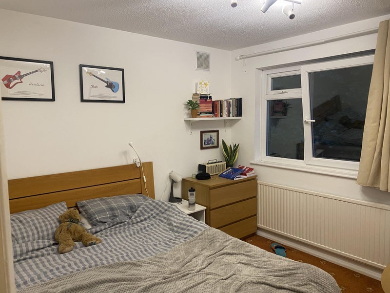 Room Aspen Close in Greater London
