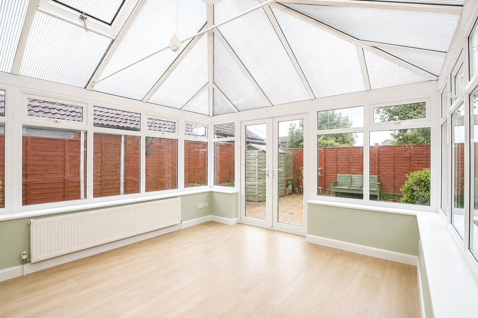 House Blue Timbers Close in East Hampshire