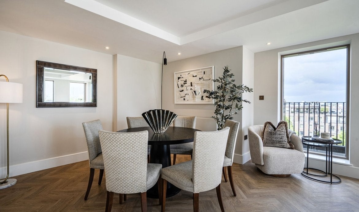 Flat Dean Ryle Street in City of Westminster