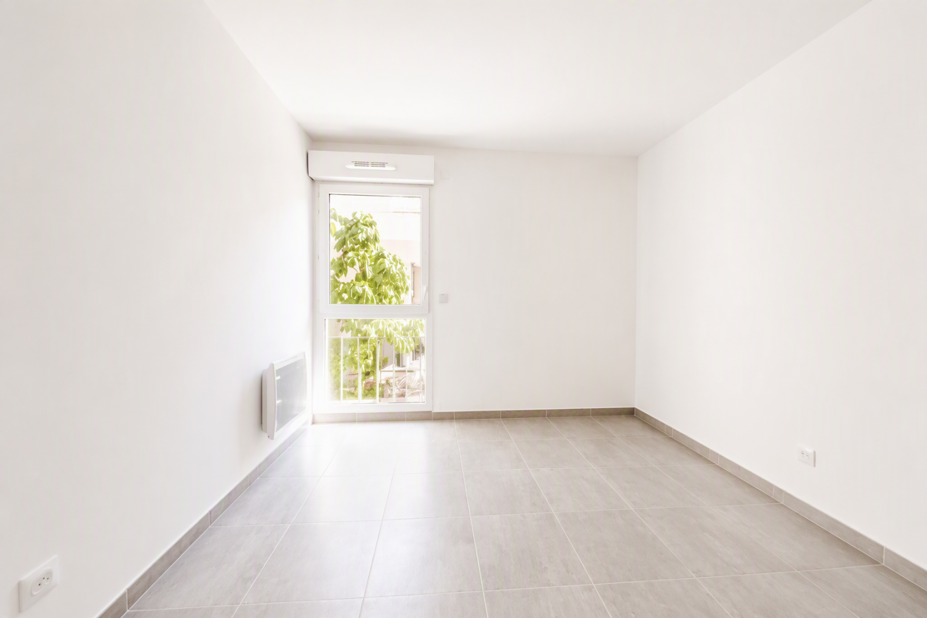 Flat rue des Comptoirs du Littoral in Nice