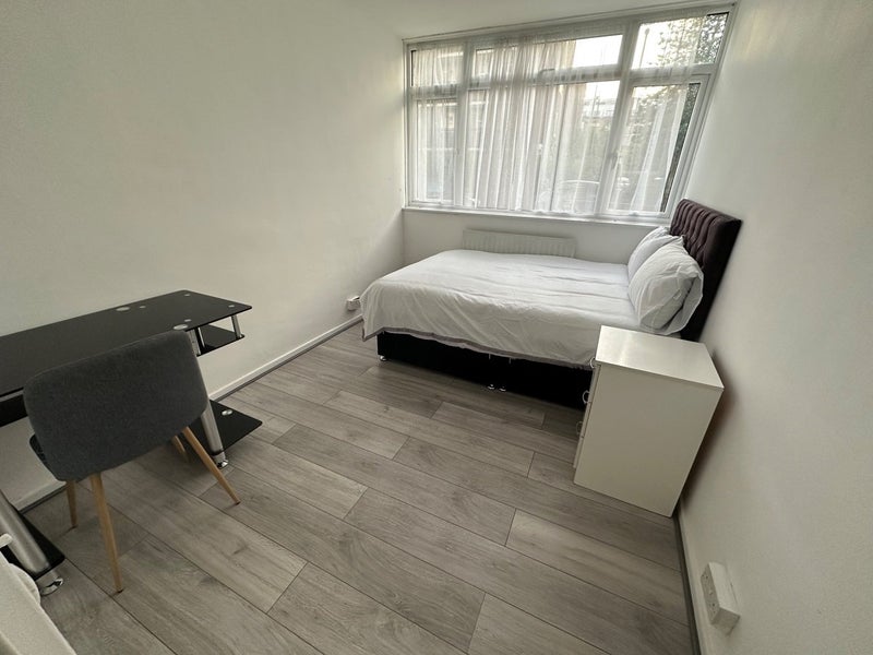 Room Christian Street in Greater London