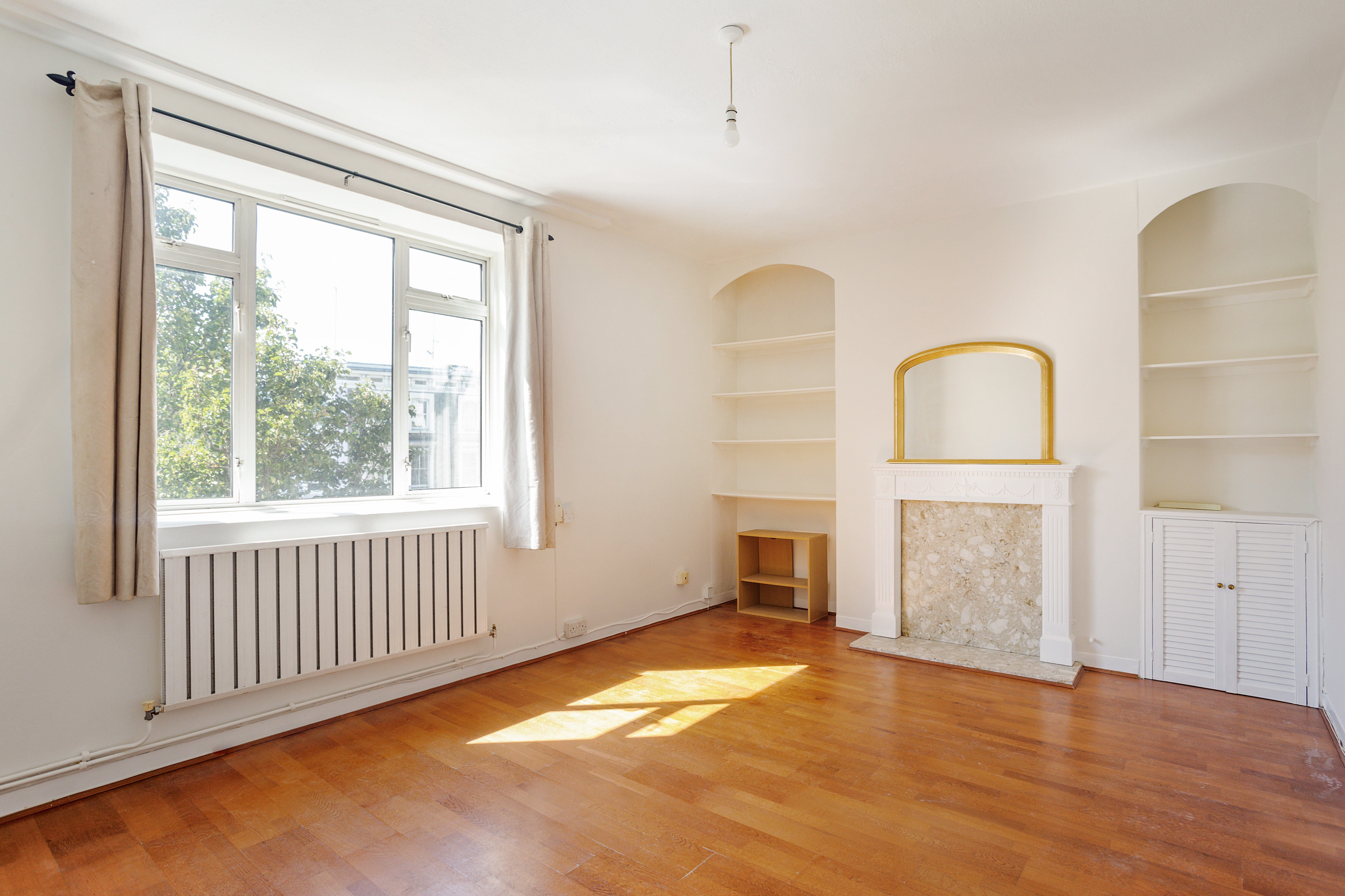 Flat Finborough Road in Greater London