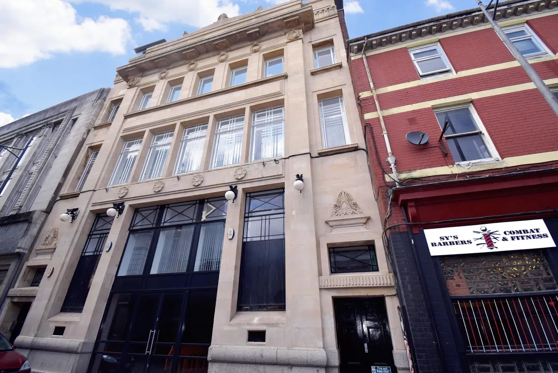 Flat Market Arcade in Newport