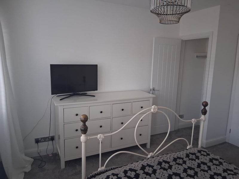Room Hollis Road in Cheltenham
