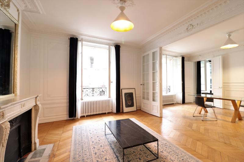 Flat Rue du Faubourg Saint-Martin in Paris