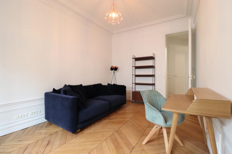 Flat Rue du Faubourg Saint-Martin in Paris